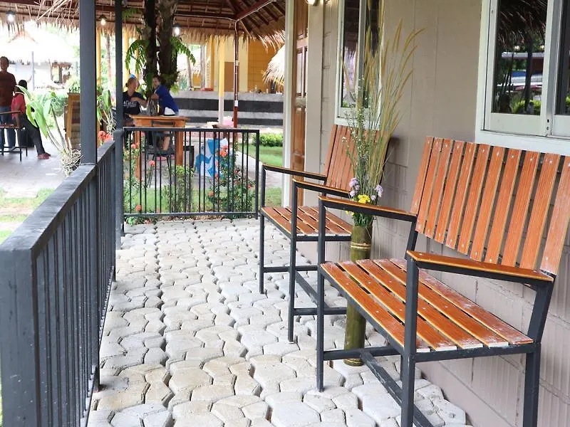 Lanta Smile Resort @Long Beach Ko Lanta Hotell