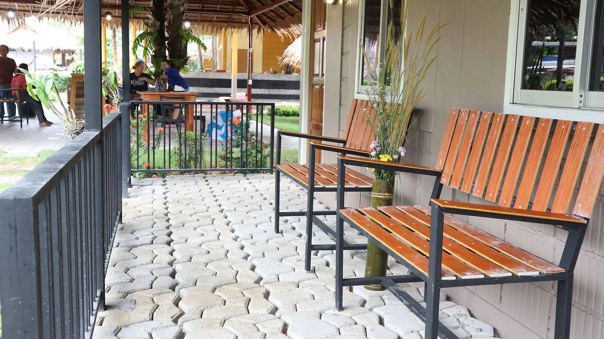 Lanta Smile Resort @Long Beach Ko Lanta Hotell